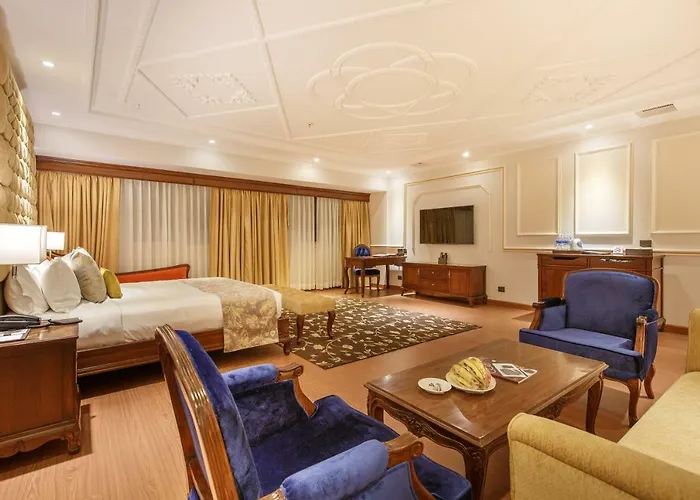 Shanker-palatial Heritage Hotel 4*